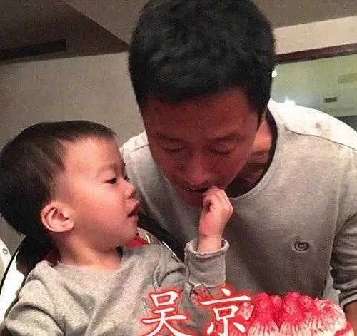 太会起名！吴京儿子、关凌儿子的名字，赵丽颖儿子名字：太随意了